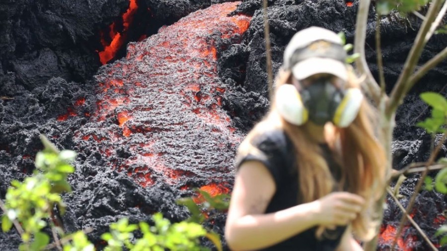 Hawaii_volcano_lava_05122018