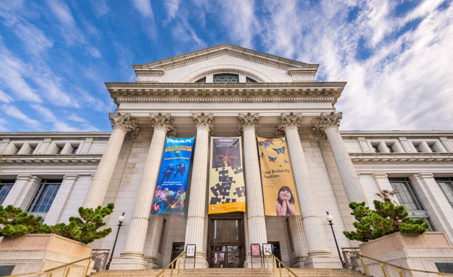 Photo of the entrance to the National Museum of Natural History in DC.