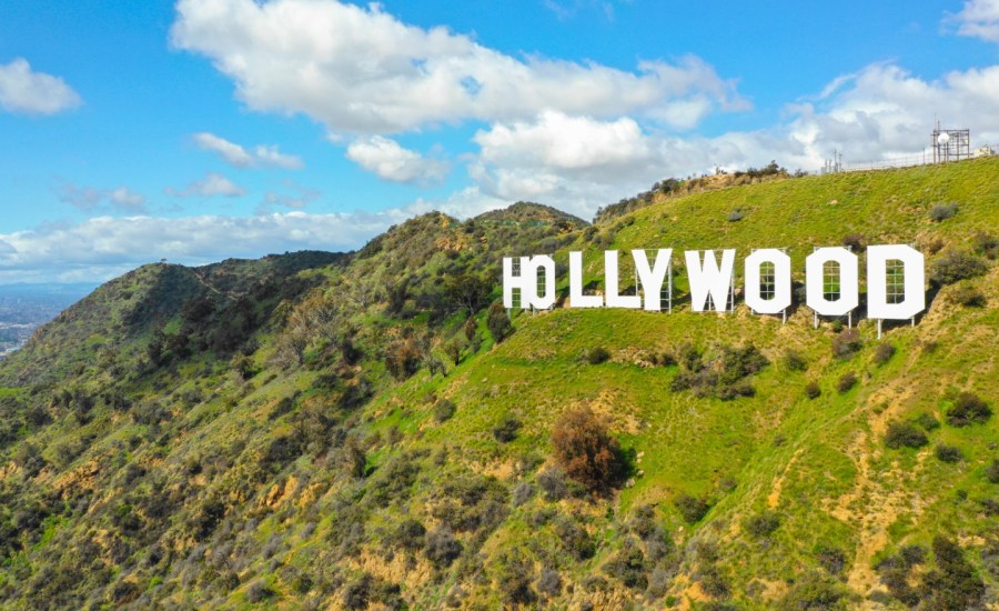 the hollywood sign in los angeles