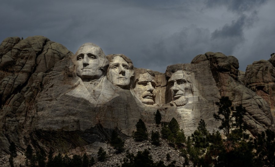 mt rushmore