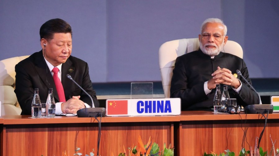 Chinese President Xi Jinping and India Prime Minister Narendra Modi