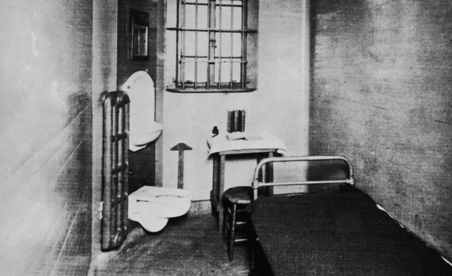 A black and white photo of a cell of Joliet Correctional Center in Joliet, Illinois, January 1936.