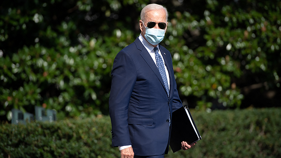 President Biden walks to Marine One prior to departure from the South Lawn of the White House on September 20, 2021, as he travels to New York for the United Nations General Assembly.