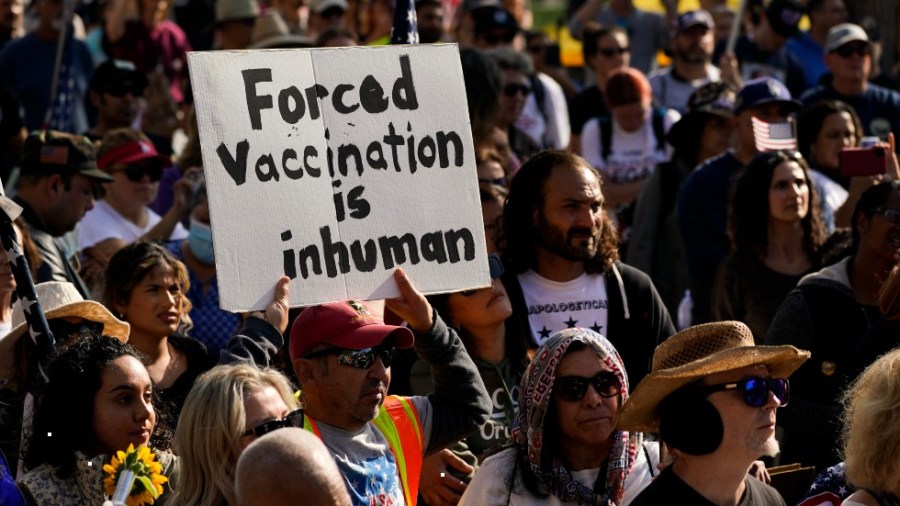 Employees protest vaccine mandates in Los Angeles