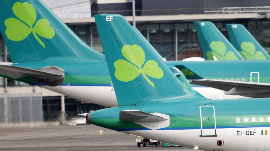FILE - Aer Lingus Airbus A320 plane lands at Dublin airport, Ireland, Tuesday, Jan. 27, 2015. Aer Lingus pilots launched an industrial action on Wednesday, June 26, 2024, leading to the cancellation of hundreds of flights and tossing the travel plans of tens of thousands into disarray. (AP Photo/Peter Morrison, File)